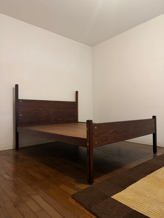 Cama de Casal "Sabará" Vintage (Sem Colchão) – Sérgio Rodrigues | OCA