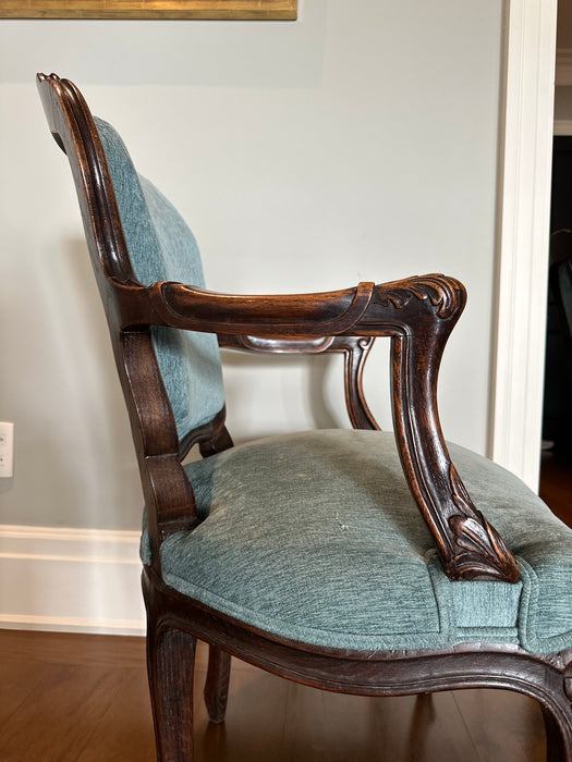 Par de Poltronas Luís XV – Basile Antiquário