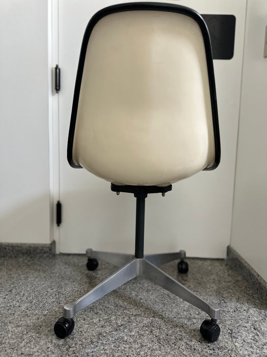 Par de Cadeiras “Eames Fiberglass Office” Vintage  – Charles & Ray Eames