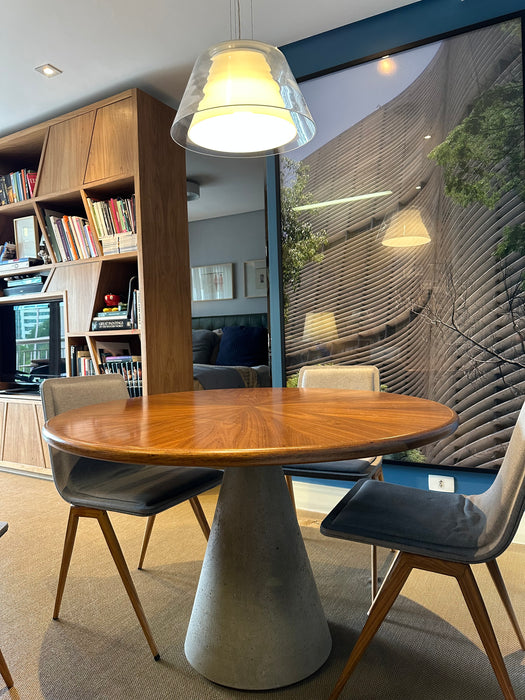 Mesa de Jantar Redonda "Cone" – Alfio Lisi para Dpot