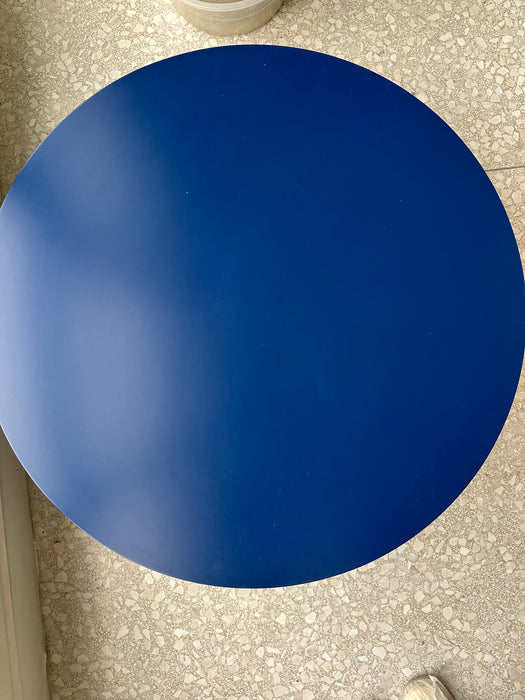 Mesa de Centro "Vigg" Azul – Jader Almeida