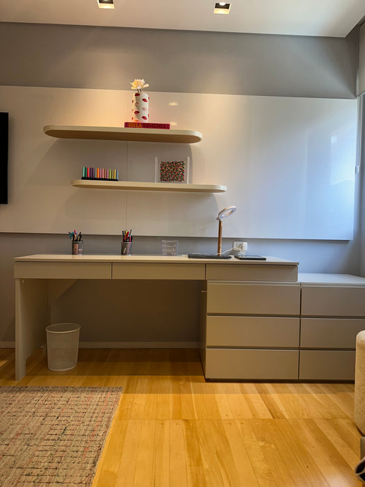 Mesa de Trabalho com Gaveteiro