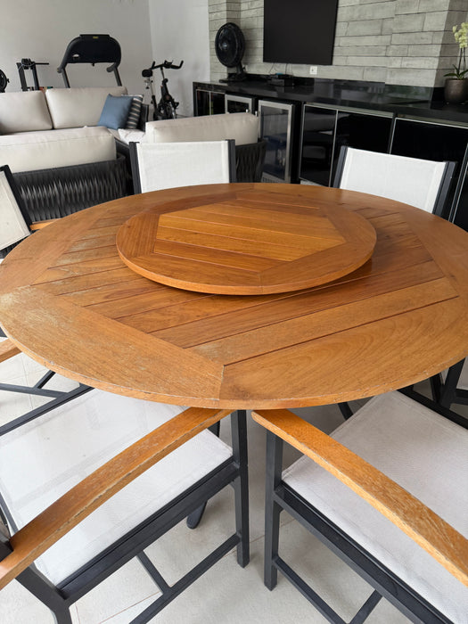 Conjunto de Mesa com 6 Cadeiras - Breton
