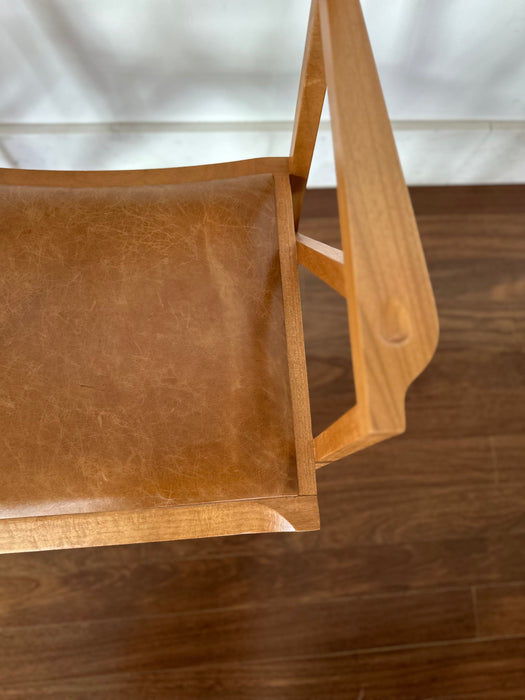 Mesa de Jantar “Nelson” com 6 Cadeiras “Atibaia” – Paulo Alves