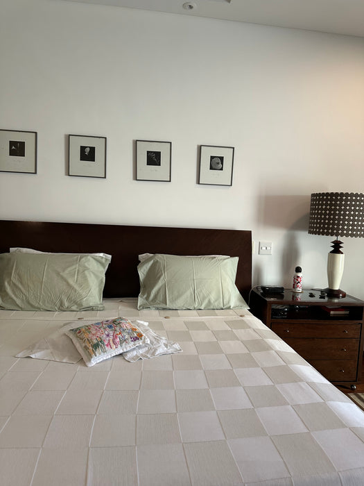 Cama de Casal Super King (colchão incluso) - Madeira Bonita