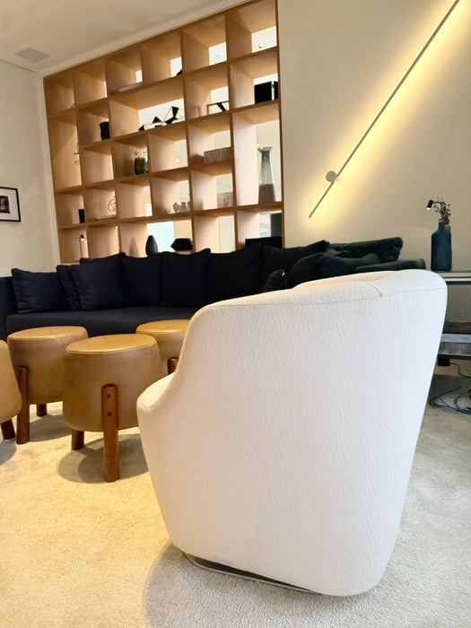 Poltrona “Tulipa” – In Casa