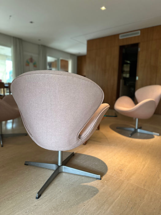 Poltrona “Swan” – Breton