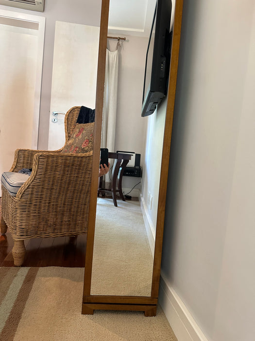 Estante Modular Giratória com Espelho Lateral