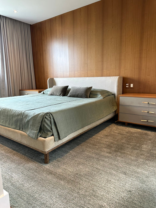 Cama King Size "Rimini" (colchão incluso) - Isabelle de Mari para Olho Interni