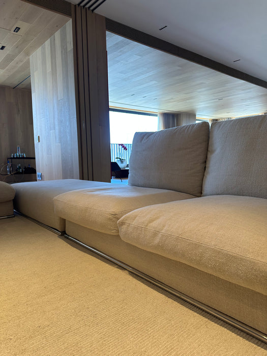 Sofá Modular "Marcel" com Par de Pufes – Antonio Citterio para B&B Italia