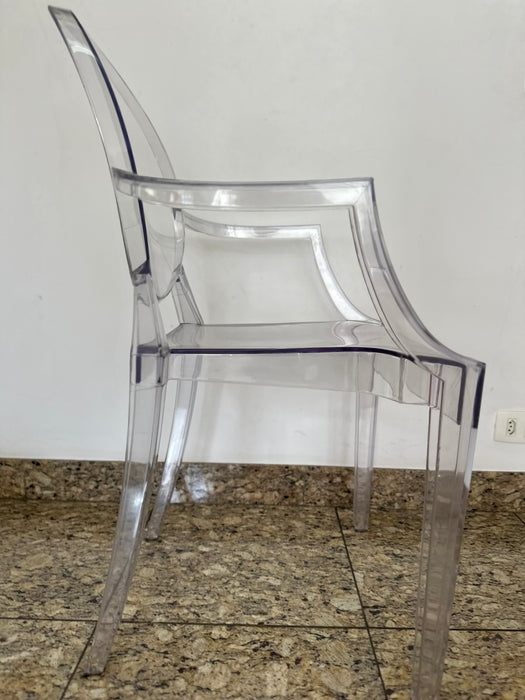 Par de Cadeiras "Ghost"