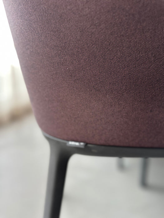 Conjunto com 8 Cadeiras “Soft Shell” com Braços – Ronan & Erwan Bouroullec para Vitra