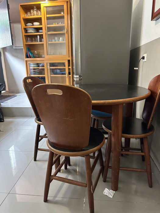 Mesa com 3 Cadeiras "São Paulo" - Carlos Motta