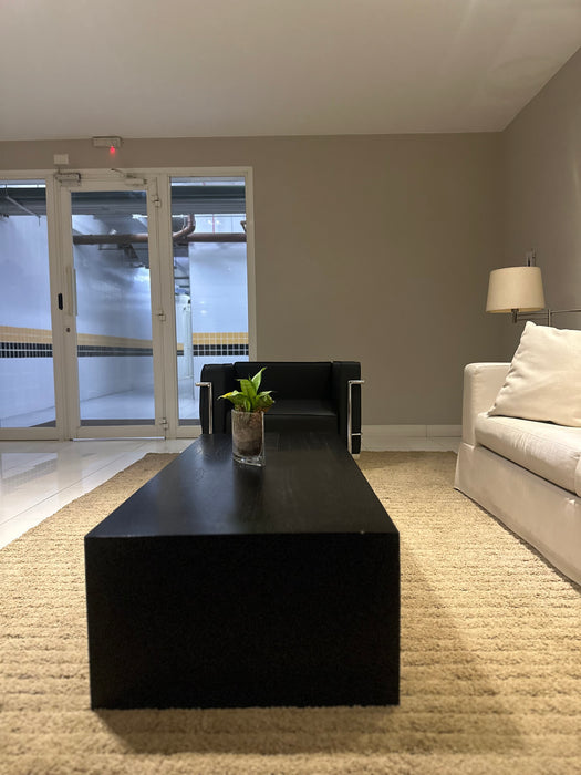 Mesa de Centro “Nobu” Preta – Érea