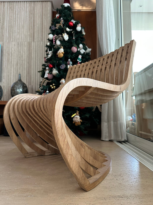 Poltrona “Pantosh” – Lattoog