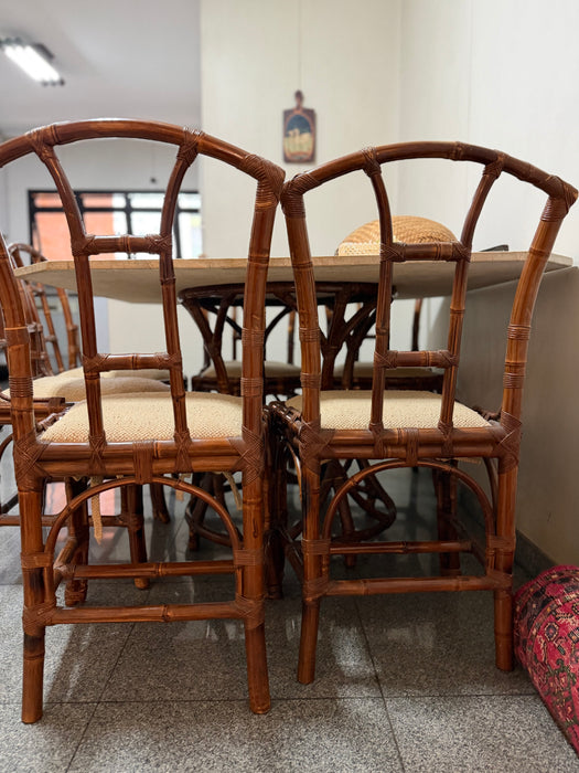 Mesa de Jantar com 8 Cadeiras em Bambu