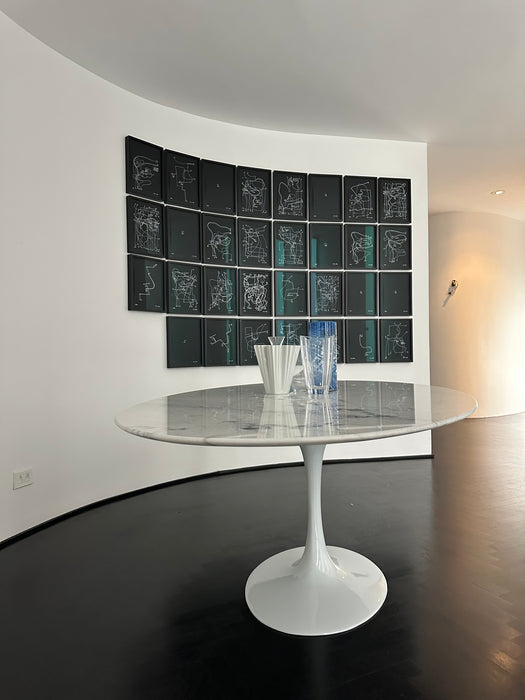 Mesa de Jantar Saarinen