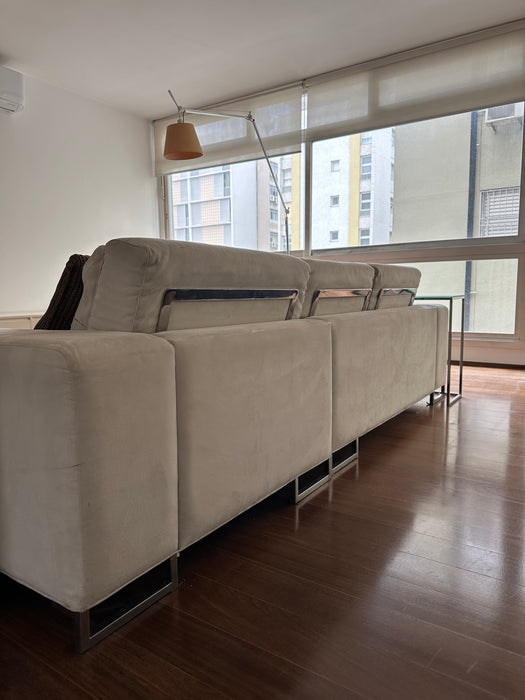 Sofá com Chaise – Micasa