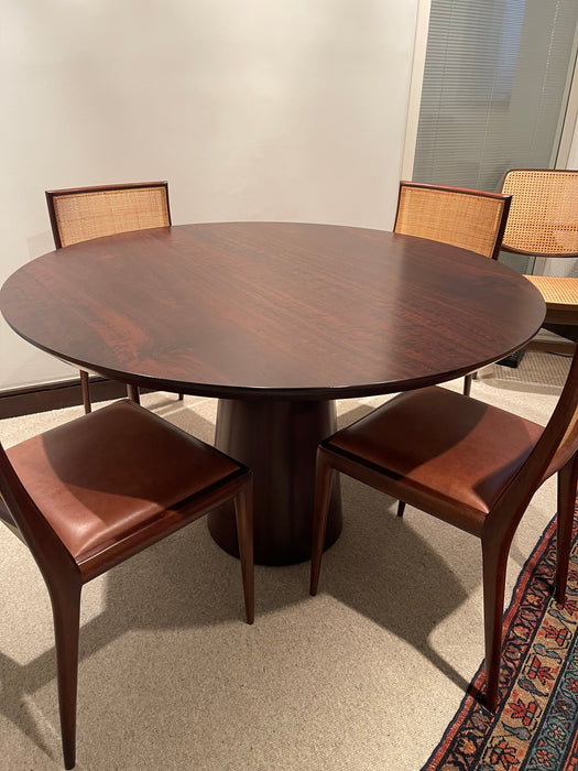 Mesa de Jantar “Cone”