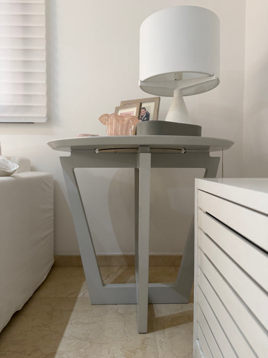 Mesa Lateral em Laca – Breton