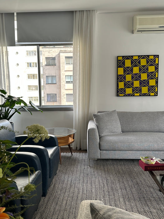 Mesa de Apoio Redonda Anos 50 – Releitura de Clássicos