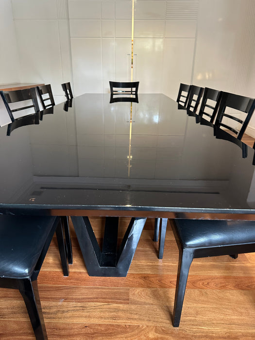 Mesa de Jantar com 12 Cadeiras – Micasa