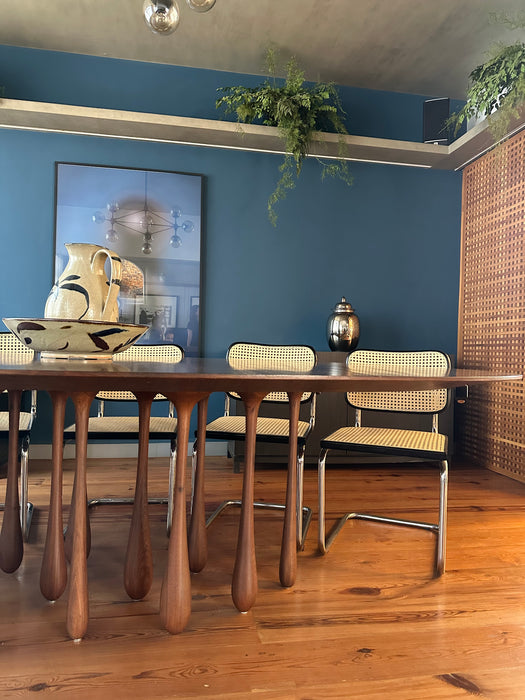 Mesa de Jantar "Chuva" Oval  – Léo Romano para Arquivo Contemporâneo