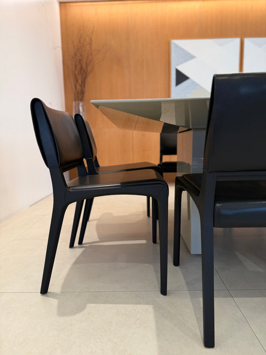Conjunto com 10 Cadeiras “Anna” em Couro sem Braços – Jader Almeida