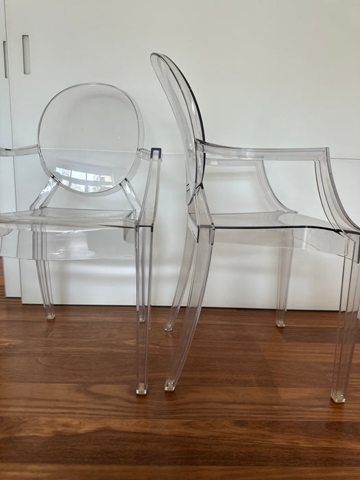 Conjunto de 8 Cadeiras "Louis Ghost" com Braços Incolor – Philippe Starck para Kartell