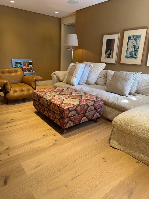 Sofá com Chaise – Entreposto