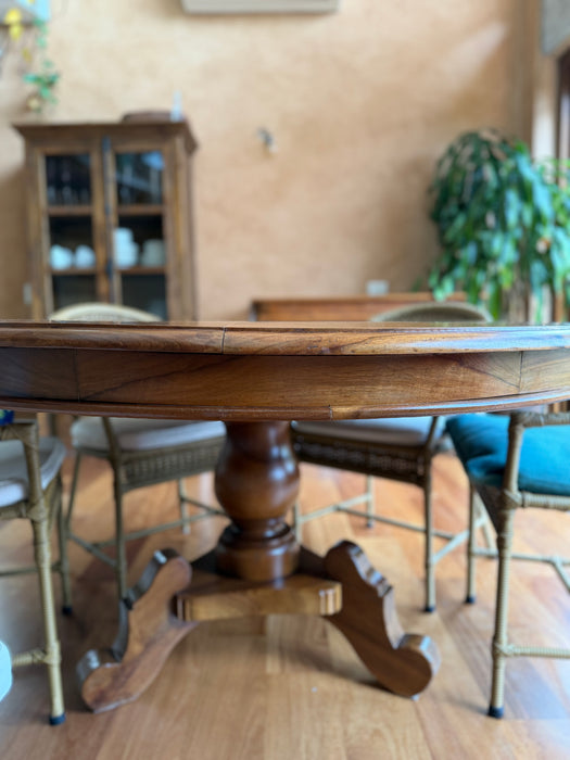 Mesa de Jantar Redonda