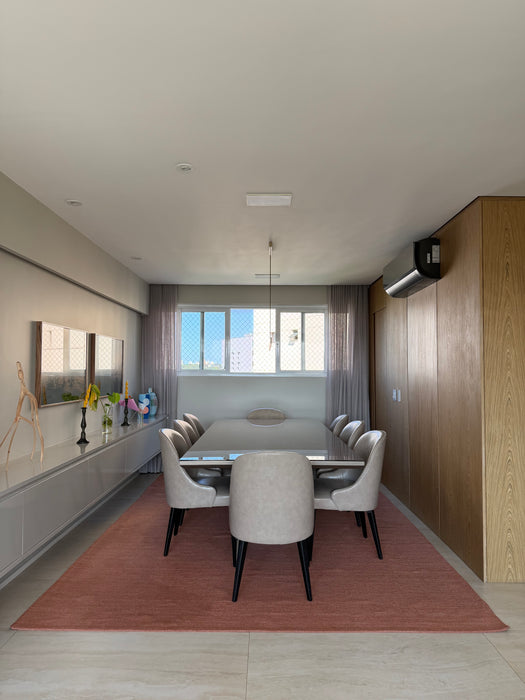 Conjunto com 8 Cadeiras em Couro – Brentwood