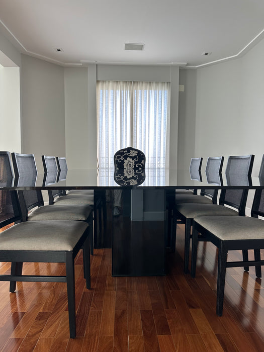 Mesa de Jantar Preta em Laca e Vidro