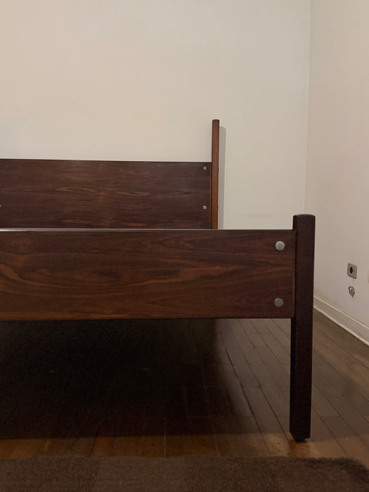 Cama de Casal "Sabará" Vintage (Sem Colchão) – Sérgio Rodrigues | OCA