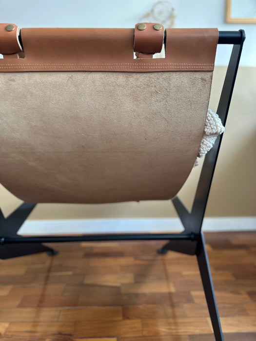 Poltrona "Pliant Bloomer" – Felipe Protti para Prototype