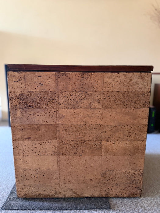 Mesa Lateral Cubo / Baú