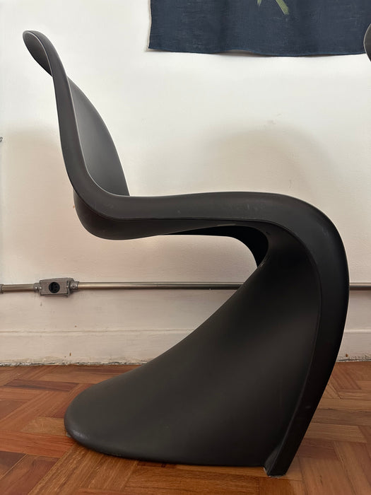Par de Cadeiras "Panton" Pretas – Verner Panton para Vitra