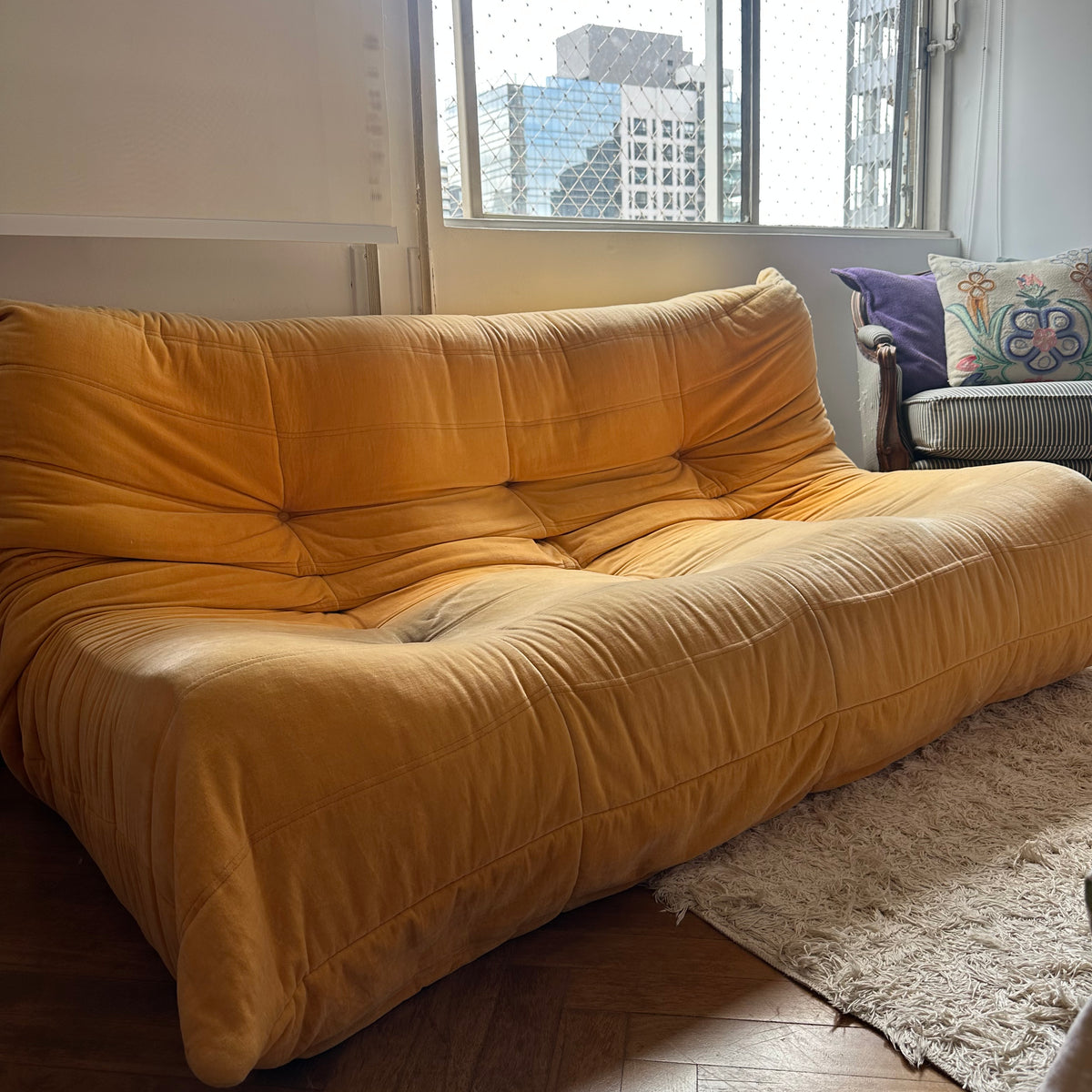 Sofá “Togo” – Ligne Roset (sem informação da loja de aquisição