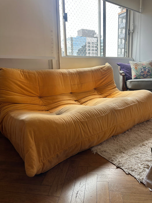 Sofá “Togo” – Ligne Roset (sem informação da loja de aquisição)