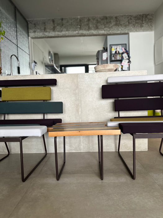 Par de Poltronas "Tiras" com Mesa - ,Ovo