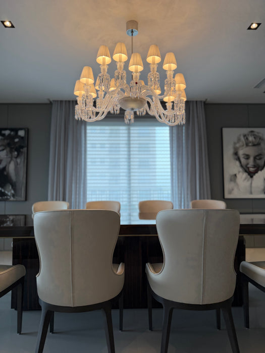 Conjunto com 10 Cadeiras "Silhouette" em Couro – Artefacto