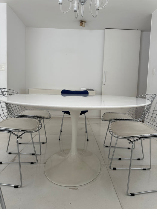 Mesa de Jantar "Saarinen" Oval