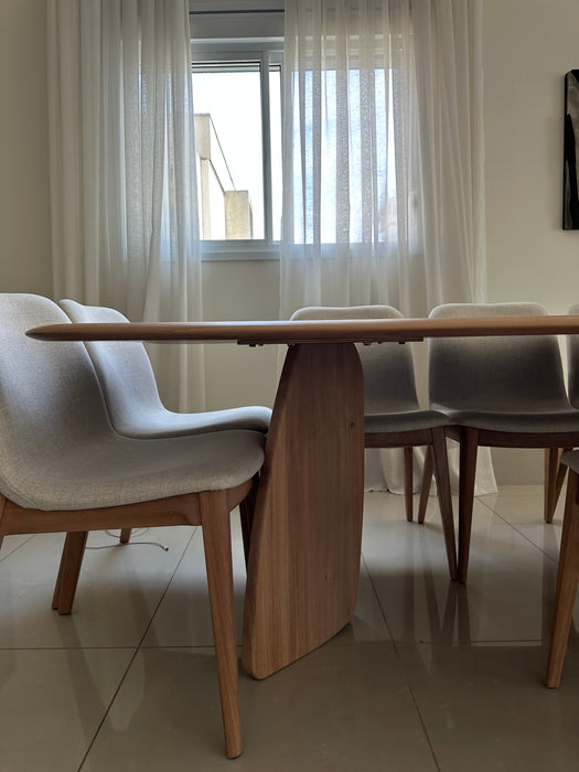 Mesa de Jantar “Lung” – Delucci