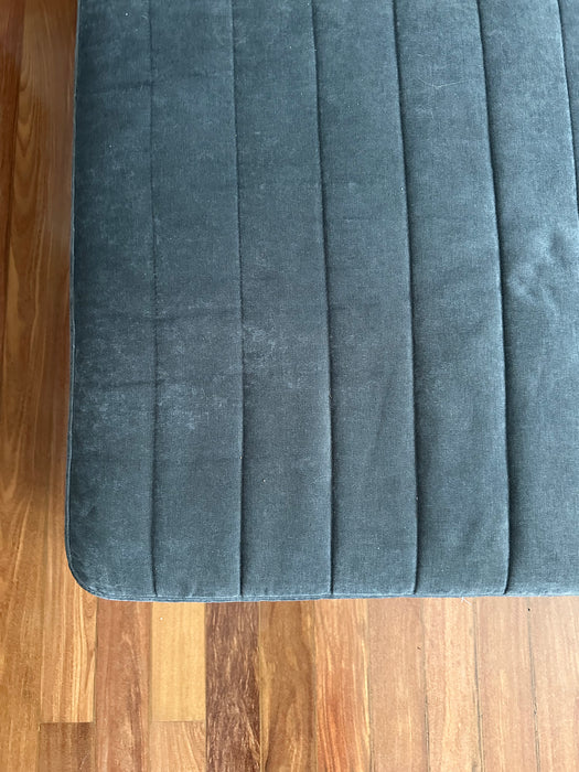 Sofá Retrátil com Pufe