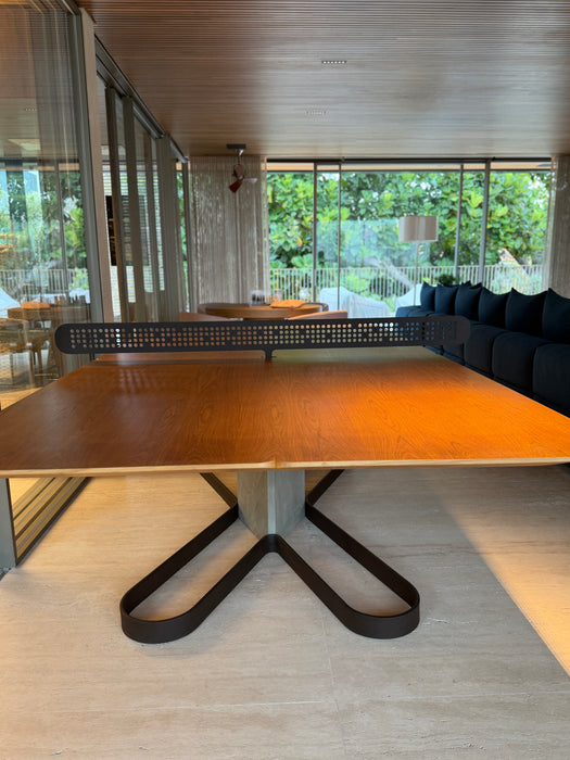Mesa “Ping x Pong” em Freijó com Pés em Corten – Mula Preta