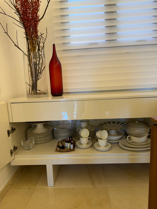 Buffet "Giulia" em Laca – Breton