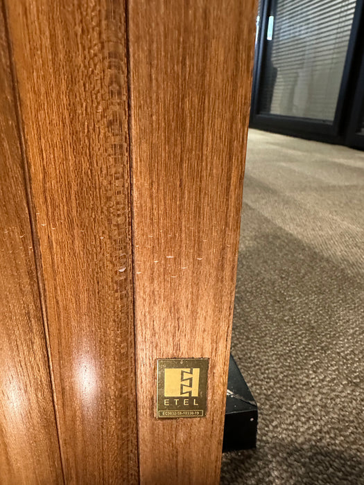 Biombo "Esteira" em Freijó Natural - Etel