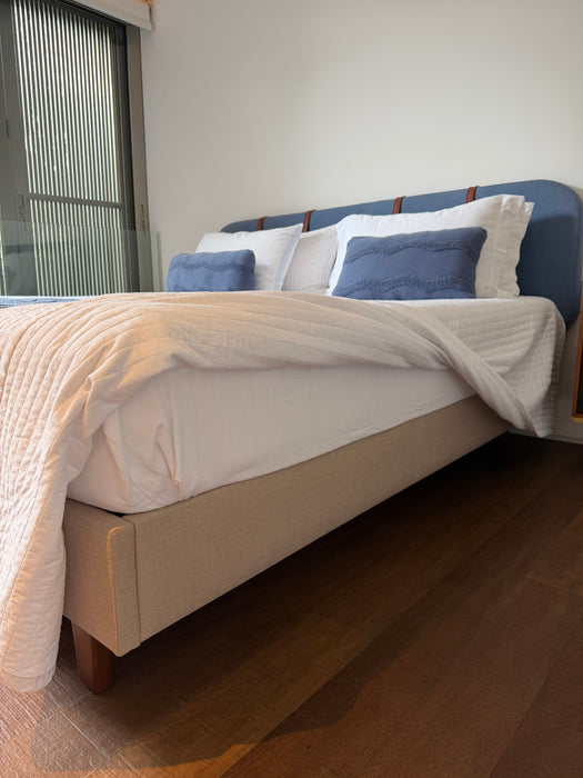 Cama King Size com Colchão – Marcenaria / Sleep Solutions