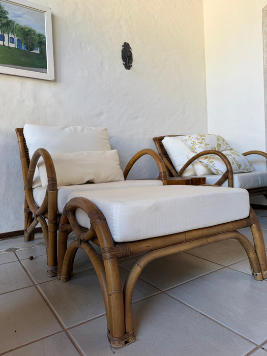Par de Poltronas com Banquetas em Fibra Natural