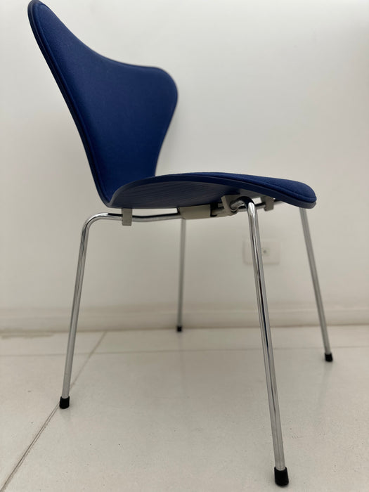 Par de Cadeiras "Serie 7" - Arne Jacobsen para Fritz  Hansen